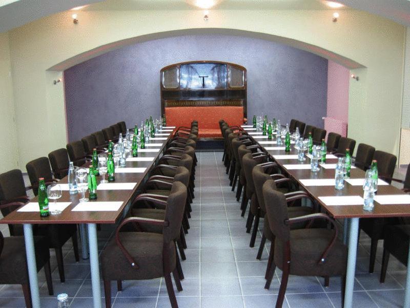 Hotel Okresni Dum Hradec Králové Eksteriør bilde