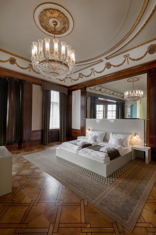 Hotel Okresni Dum Hradec Králové Rom bilde