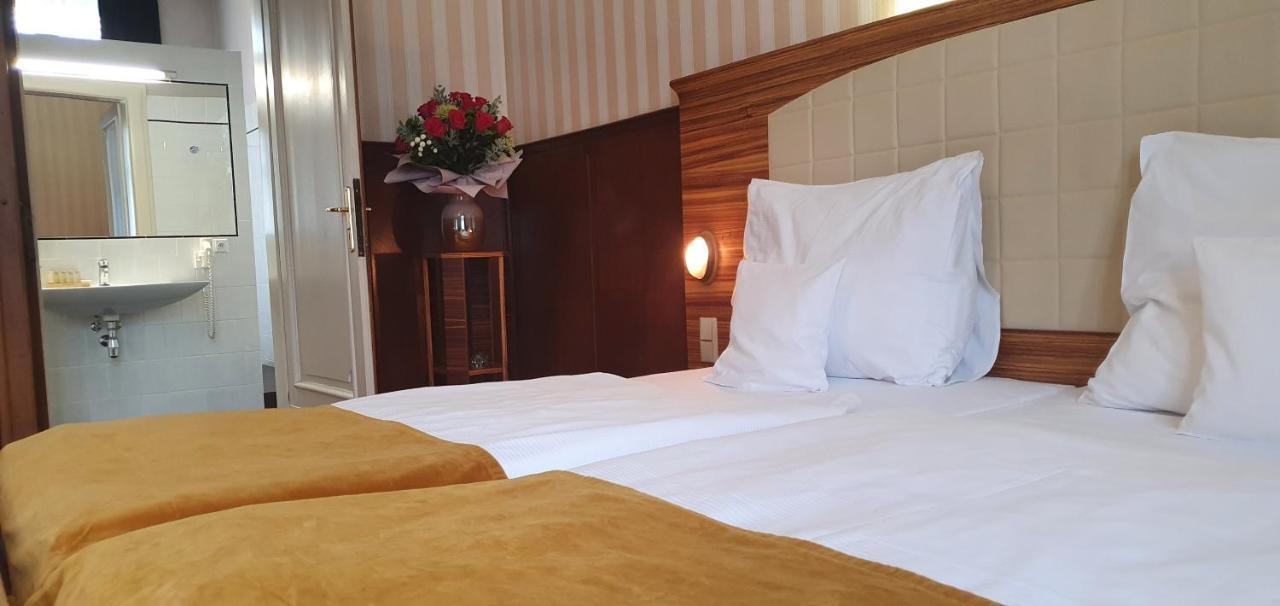 Hotel Okresni Dum Hradec Králové Eksteriør bilde